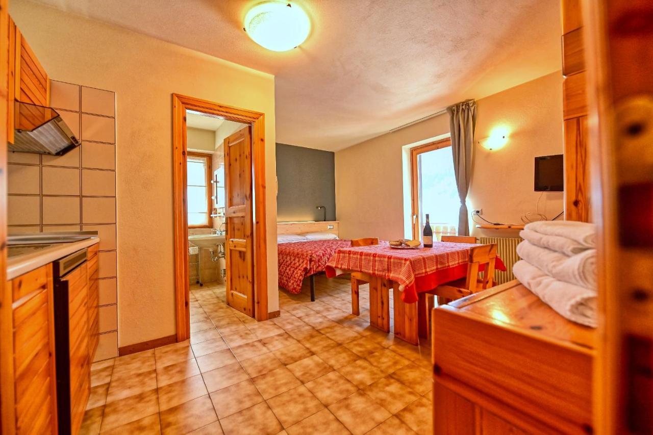 Residence Raethia Tra Bormio E Livigno Pradelle Exteriér fotografie