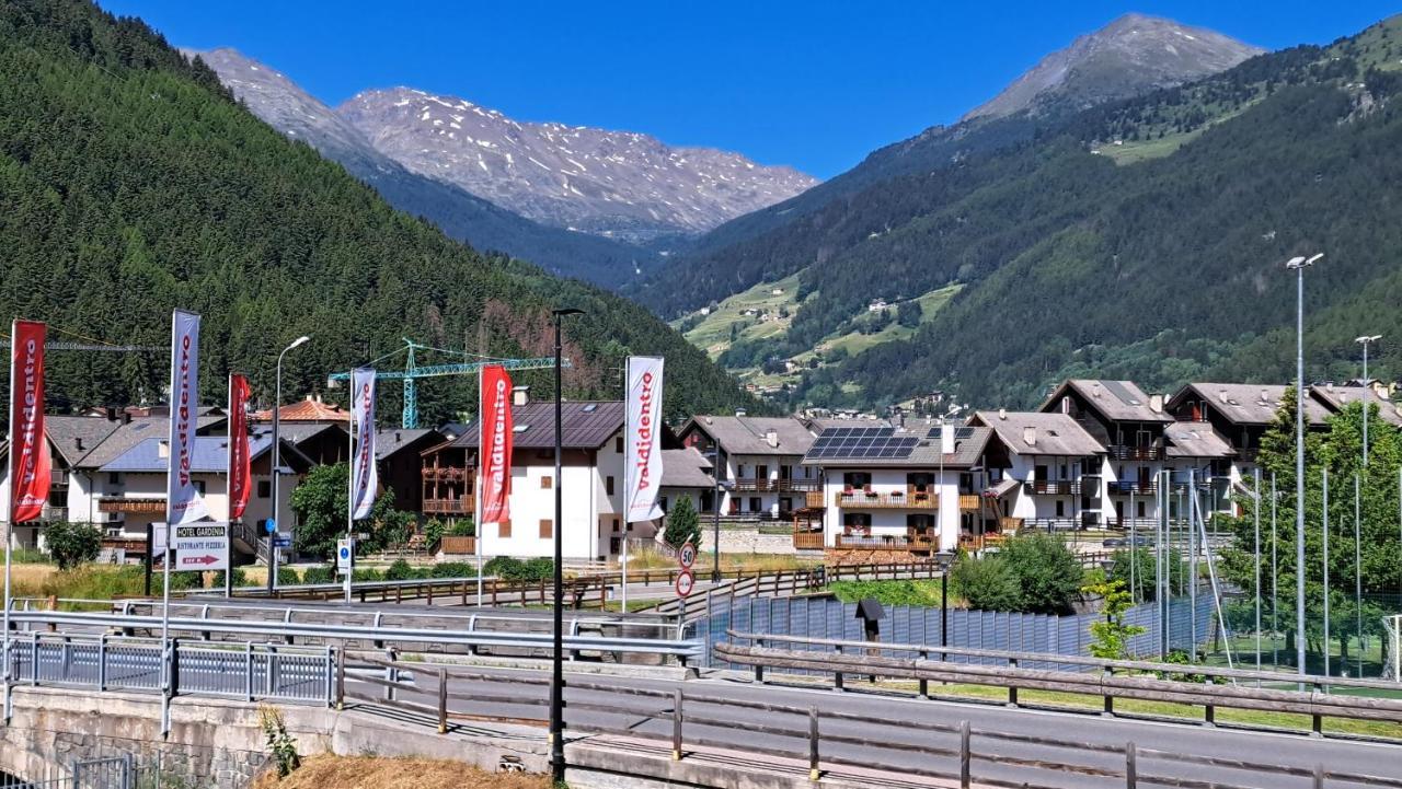 Residence Raethia Tra Bormio E Livigno Pradelle Exteriér fotografie